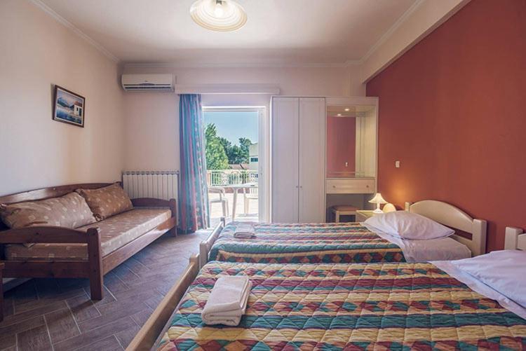 Omirico Studios Corfu  Buitenkant foto
